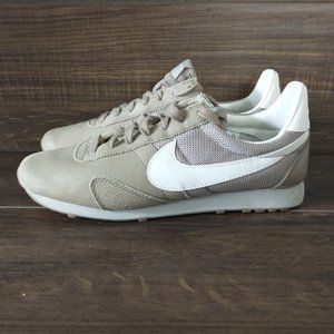 NIKE Pre Montreal Racer Vintage